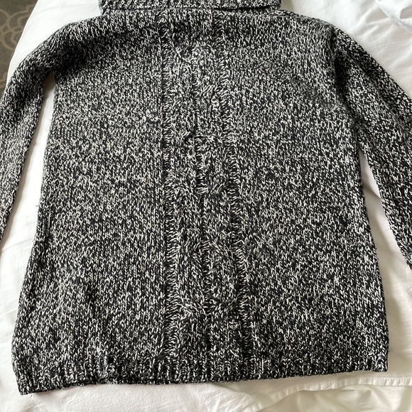 Chunky cowl-neck sweater - Picture 3 of 4